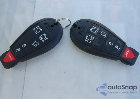 2015 Chrysler Town & Country Touring z USA, uszkodzony, nr VIN 2C4RC1BG0FR529025